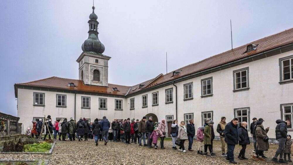 Vánoční trhy ve zrekonstruované konírně zámku v Zákupech, foto: Artur Irma